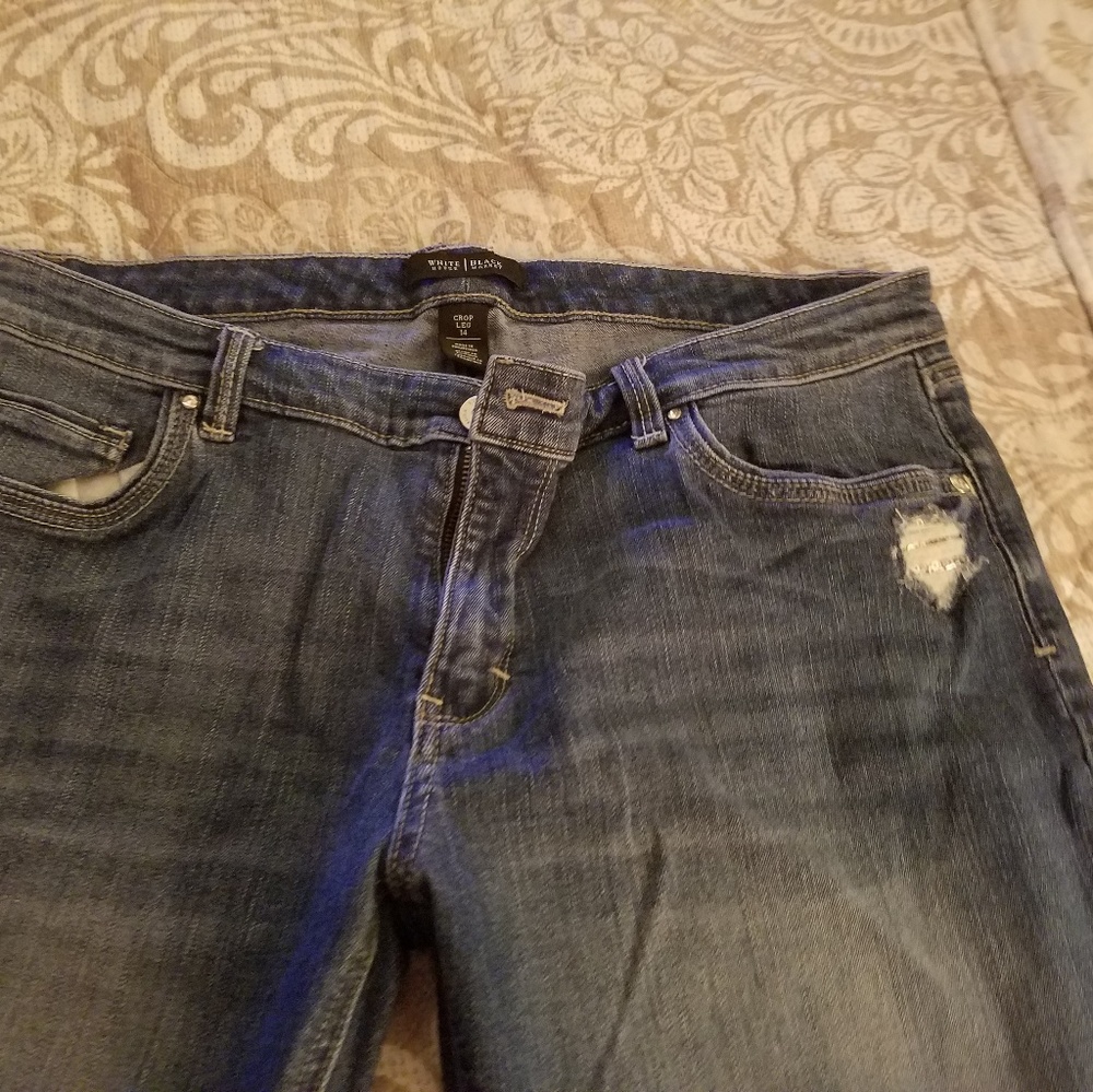 Capris - Picture 2 of 3